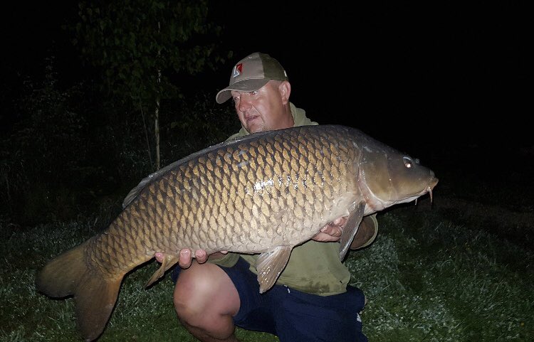 karperltd's tweet photo. KARPER Consultant Nick Malborn with 3 fish from the recent KARPER Social at Bay Lakes. KARPER RS and the RS Dispersion popups doing the business. #karperltd #karperbaits #dispersion #carpfishing https://t.co/vt6JYIDREU