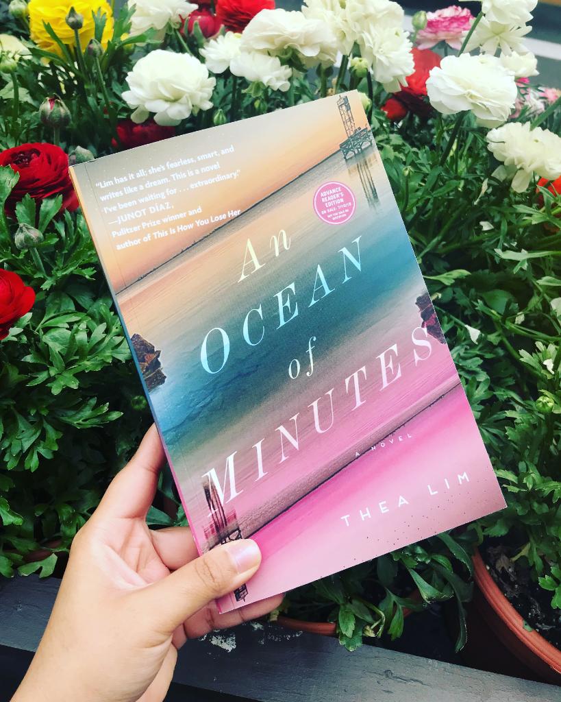 simonschuster's tweet photo. We’re so excited for #AnOceanOfMinutes, which comes out next month! Follow Polly in this dystopian, time-travel novel as she finds her way in futuristic America after a deadly virus spreads across the world. https://t.co/WphK0Fn33Q @thea_lim @TouchstoneBooks #TheaLim #TBR https://t.co/aWORDTdhc9