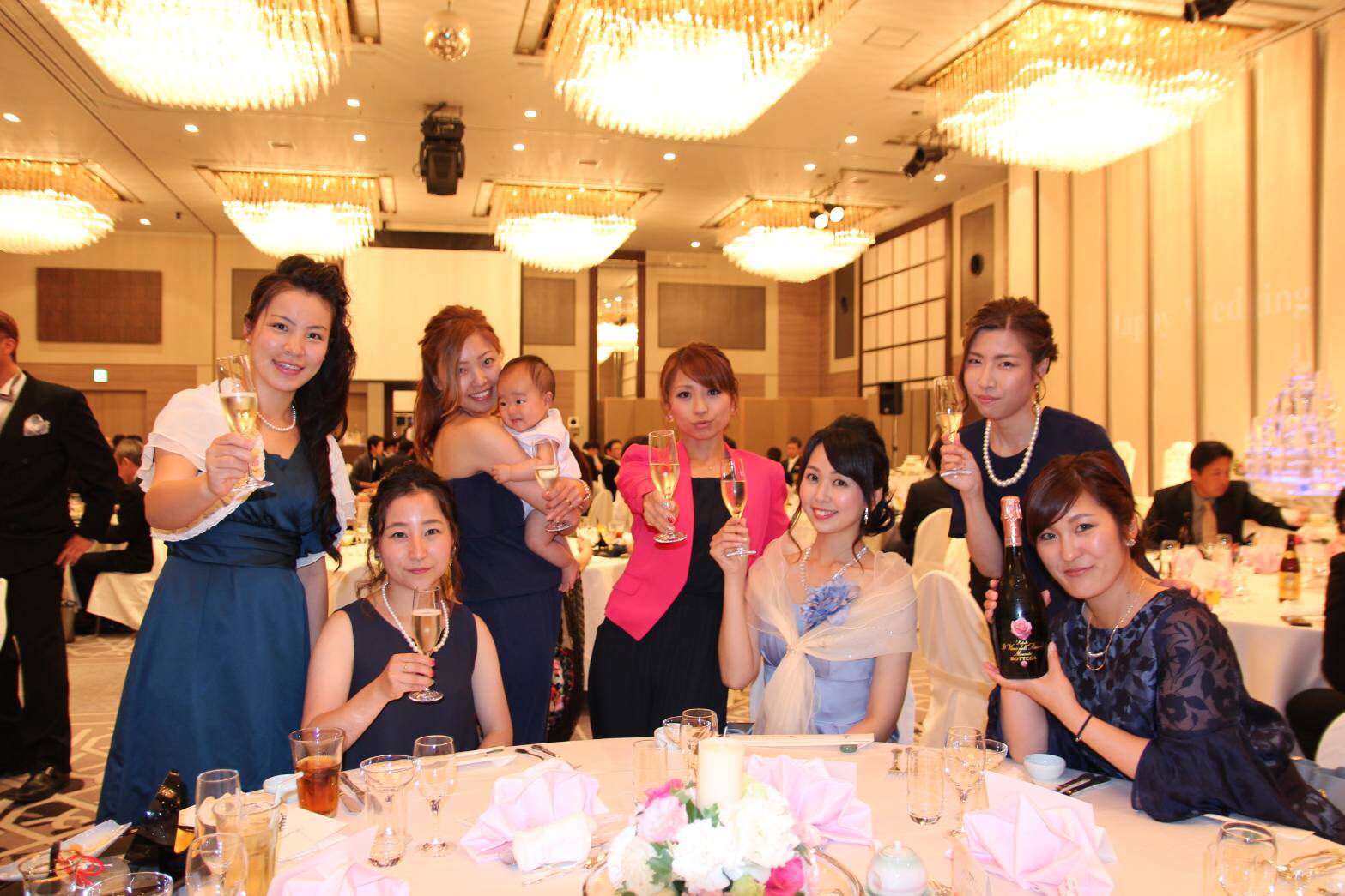 磯部はるか En Twitter 大好きな親友の結婚式 友人代表の手紙は お互い泣くかと思っていた本番は笑顔で読み終え ました笑 外人みたく綺麗な友人が 特別 一段と輝いていた最高に幸せな一日でした 結婚式 浜松 コンコルド 親友 T Co Avrhvwswyu