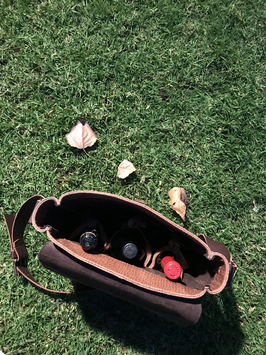 vinopatia's tweet photo. Estamos preparando el mejor regalo para Papá... y por los vinos no te preocupes, se los regala @vinopatia 😉 https://t.co/IJC1kCs3OJ