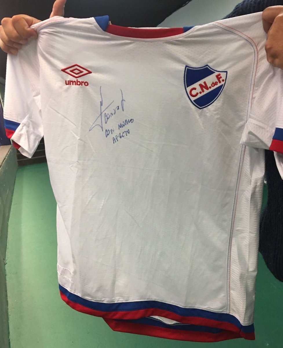 laabdon's tweet photo. 🏆¡¡¡ SORTEOOOOO!!!🏆

LA CAMISETA DEL CAMPEÓN AUTOGRAGIADA POR "COCO" CONDE.

▶️REQUISITOS◀️
🔴Seguir nuestra cuenta @laabdon
⚪Hacer RT
🔵Siguiendo la cuenta @GonzaMuseo tienes doble chance https://t.co/gEFQB6bTit