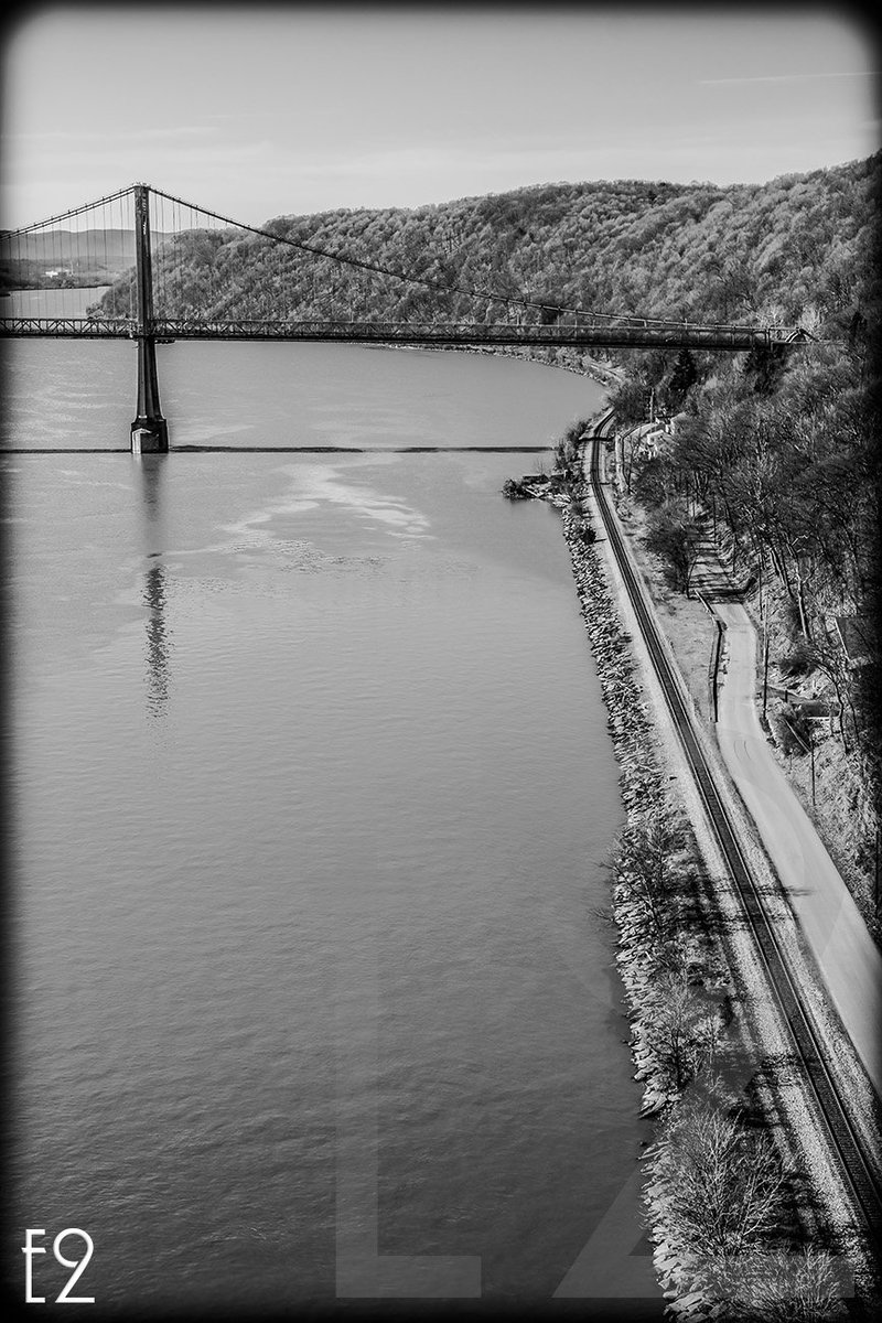 ezwode's tweet photo. #Bridge #5&amp;6 [22] #MidHudsonBridge #WalkwayOverTheHudson #Poughkeepsie #RailroadBridge #Highland #Cantilever #deck #truss #FranklinDelanoRoosevelt #UpstateNewYork #SuspensionBridge #polish #Eingineer #RalphModjeski #historic #places #JohnORourke #architecture @ezwode #photography https://t.co/9lu8I6pMNV