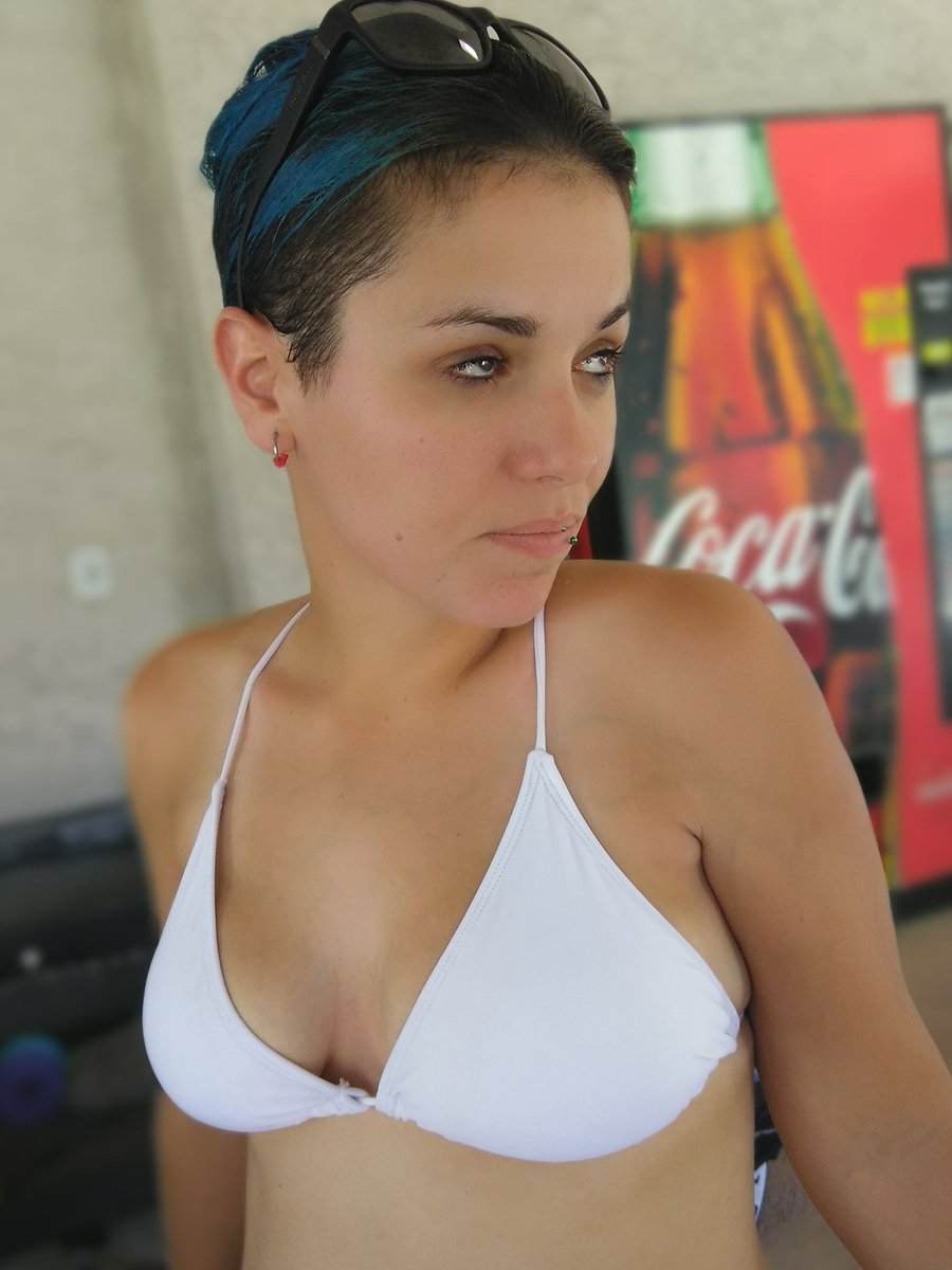 DaniShay5318's tweet image. She gets annoyed by my picture taking, but can you blame me? @DaelaRage is absolutely breathaking. Does anyone agree? #model #modelingagencies #gorgeous #WheresTheModelOffersAt