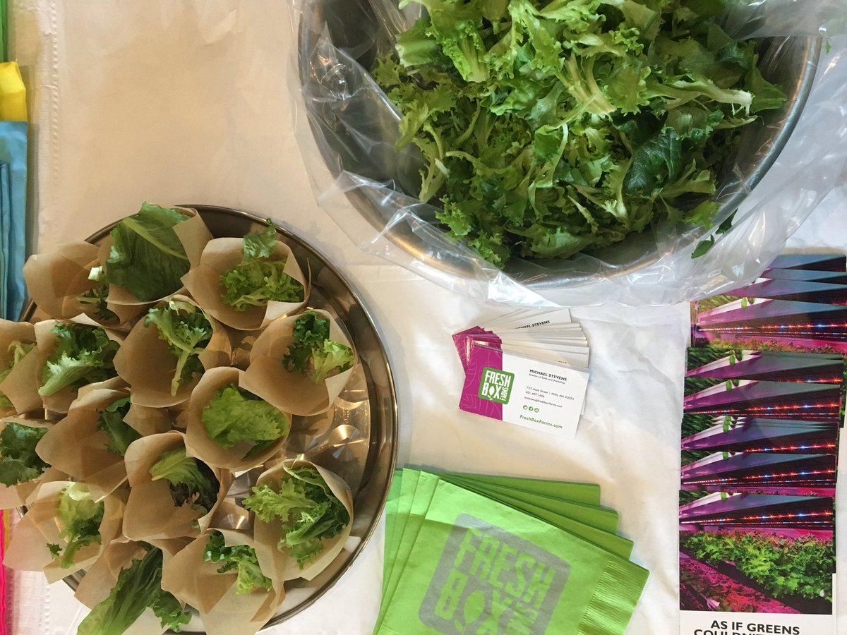 Happy to be at Boston Jewish Food Conference this evening alongside impressive businesses and organizations! <a href="/GaneiBeantown/">Ganei Beantown</a>