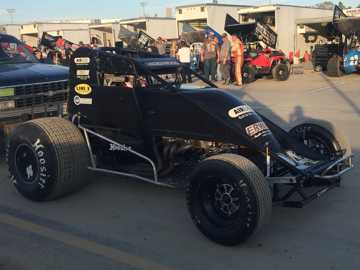 ShortTrackPics's tweet photo. Lee Underwood
Troy, OH
Buckeye Outlaw Sprint Series
#LastCallForMethanol
Eldora Speedway 2017
pc: @allan_lankin73
#SprintCarSunday https://t.co/8E5Q1RUU1O