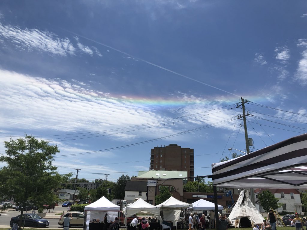 CapitalPopUpCin's tweet photo. #westfest15 gets better and better every year! Simply Awesome. @WESTFESTInfo @ottawalifers @CodyCoyote613 #free #myottawa #music #safespace #RAINBOW https://t.co/8ATAu5SR3k