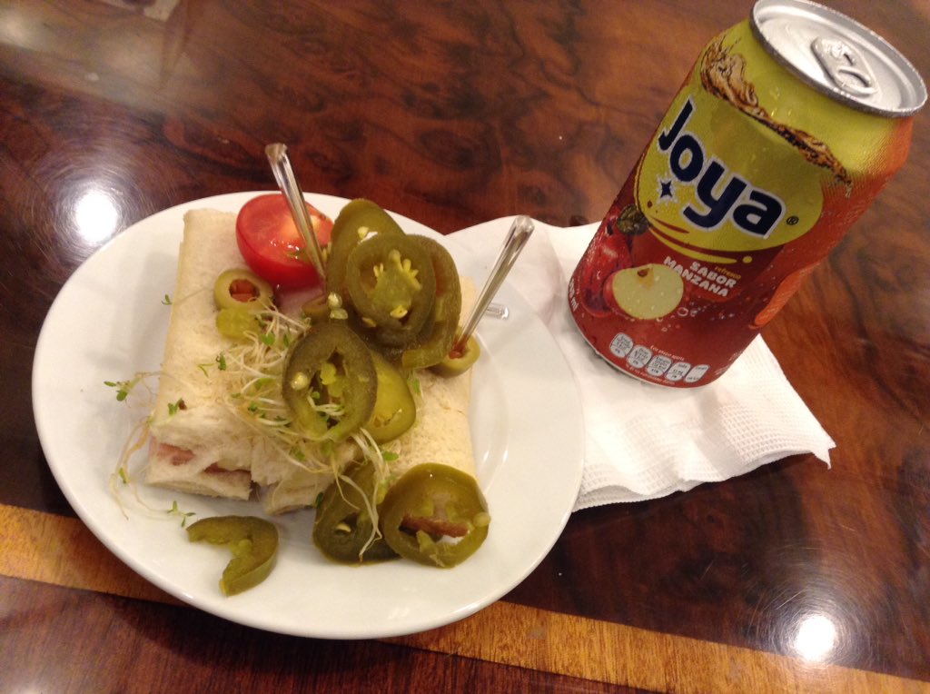 SeguirBEST's tweet image. Mi box lunch y mi #Joya en el #MSMilenium de #SanPedro en #Monterrey #ParaPresumir