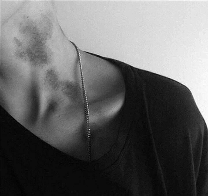 AnotherNsfw's tweet photo. Jimin had a fun night? ~
Together in a hotel room? Or together at his house?

#nsfw #nsfwbts #nsfwjimin https://t.co/TQN7Q9cduo