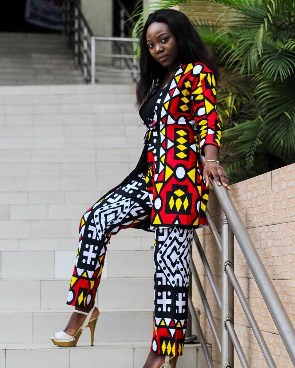 Bibi stylish 😍😍
Styled by @m.b.a_wears