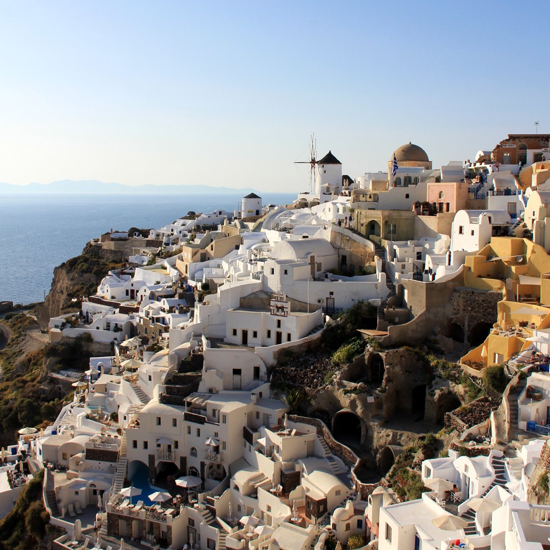 ViajarBaratoBR's tweet photo. Santorini, Grécia

#santorini #greece #viajar #viajarbarato #ferias #pacoteviagem #paraiso #aventura #adventure #wanderlust #travelphotography #travelpostdaily #cowanderlust #amazingpictures #travelphotooftheday #travelpost #globelusters #worldcapture #wonderfulplaces https://t.co/dmHvoXl807