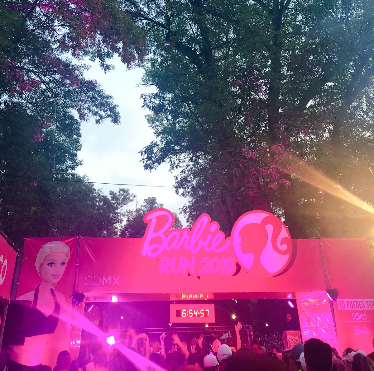 Gigi_Pops's tweet photo. #BarbieRunMX la mejor experiencia del aรฑo...!!! https://t.co/n6gDN3L9wr