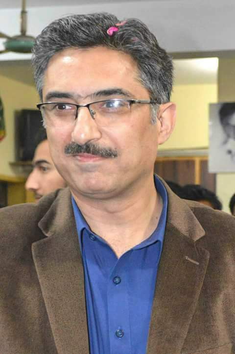 MSudager's tweet photo. #pp36OnlyMeyer @ImranKhanPTI 
مُجھے اُوپر سے حکم آیا ہے:

کُوْنُوْ مَعَ الصَّادِقِیْن
"سچے لوگوں کا ساتھ دو"" 
#We_Want_ @omermeyer
#pp36OnlyMeyer
#Sialkot https://t.co/1F6WzYP6VD