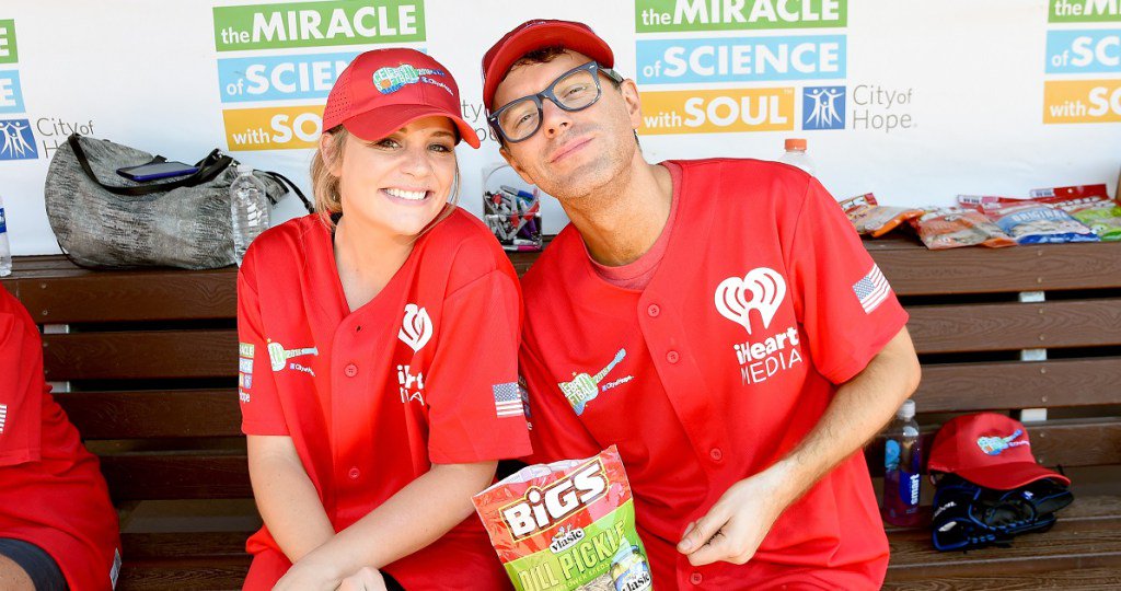 Hayseed magazine tweet media