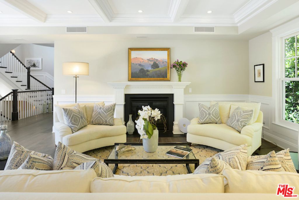 EliteStaging's tweet photo. #EliteHomeStaging by Vida &amp; Jennifer #HomeStylist #HomeDecor #HomeStaging 
$6,789,000 
146 S Medio Dr,
Los Angeles, CA 90049
5 beds 6 baths 5,950 sqft” https://t.co/SUxSOGjzCC