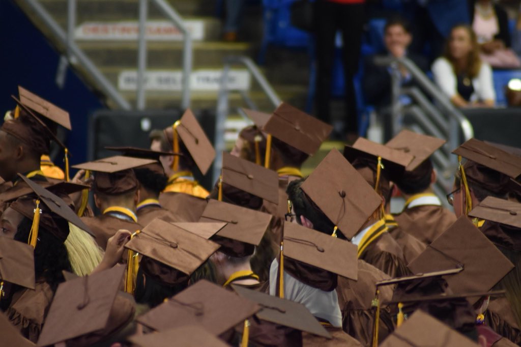 Congratulation, Class of 2018🎓 We are proud of all the hard work it took to reach this moment. Remember to Work Hard, Be Kind🍍💛

Can’t wait to celebrate at the Senior All Night Party at North from 11pm-5am🎉
