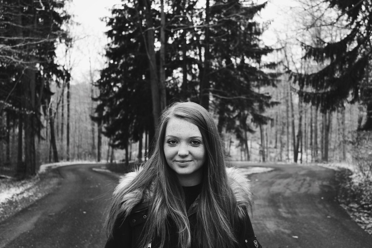 katewitkowski97's tweet photo. Happy birthday to my favorite Beggy!💗Thanks for being basically my mom https://t.co/7zqg9NefDh