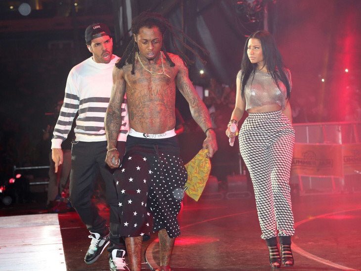 NickiMToya's tweet photo. Who better than them? 😩 i hope wayne drop Carter V this summer #YMSummer https://t.co/p7Oi2dYT0a