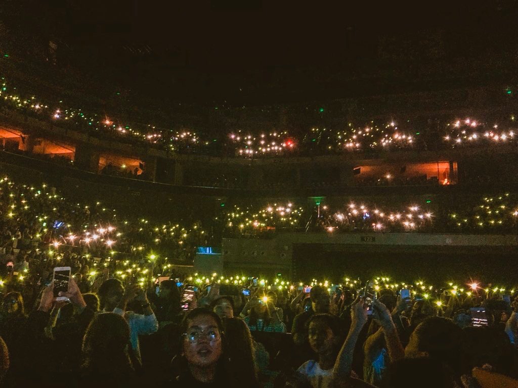 kiwitharry's tweet image. THIS WAS IN MY COUNTRY, MY CONCERT DAY, MY FAMILY, THE FILIPINO FANDOM, WE WERE SO BEAUTIFUL, LAST NIGHT WAS AMAZING, EVERYONE HAD A GREAT TIME. I&apos;M PROUD.

#FlickerTourManila
#FlickerTourMNL