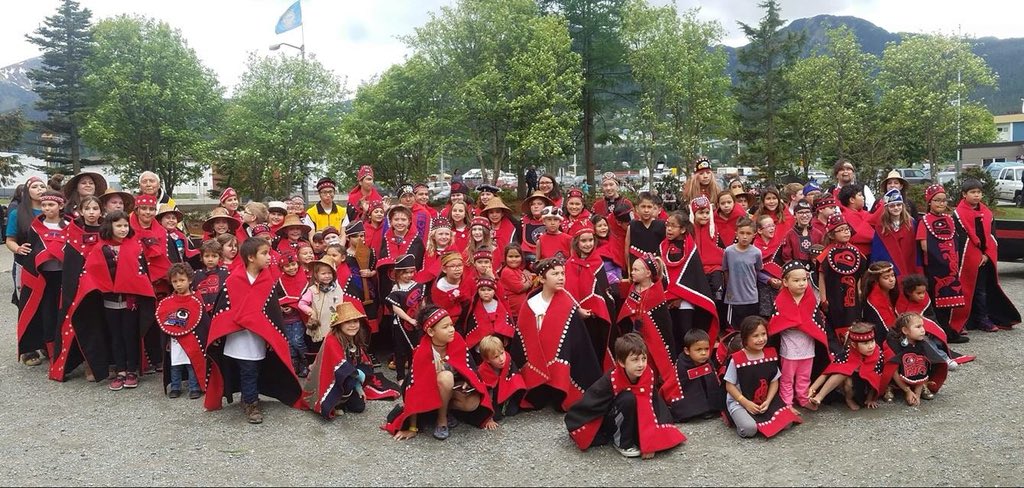 NotoriousYeil's tweet photo. #Cele2018 kids of it. ♥️ They made so many people happy. https://t.co/ou50LqCUOf