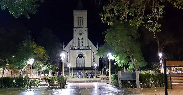 turismoelqui's tweet photo. Lloviendo suavemente en Pisco Elqui. A veces se ven las estrellas. Agradable noche caminando por el pueblo.
#PiscoElqui #ValledelElqui https://t.co/ENBh3U3QV2