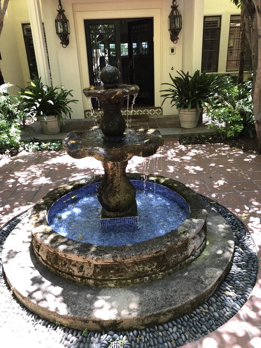 Goodbye Casa Saper (1987 - 2018), home of so many incredible memories. The backyard where we celebrated<a href="/tag/endofanera"class="tags"><span>#endofanera</span></a>