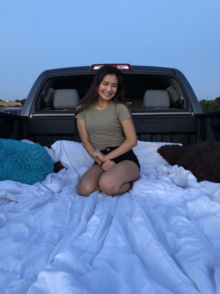 hillarypilsbury's tweet image. groovy like a drive in movie ~