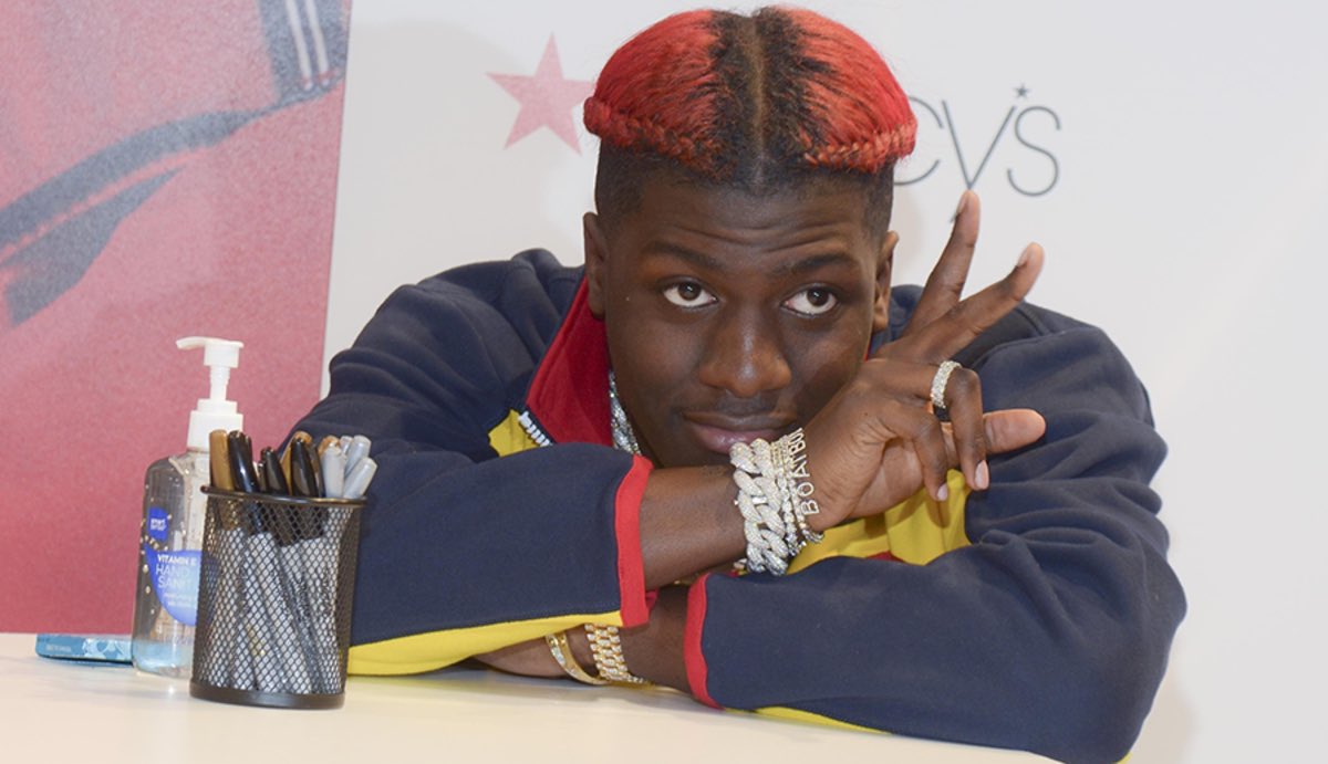 omg him soo tute with his goddess braids !😍🤤 <a href="/lilyachty/">CONCRETE BOY BOAT^</a>