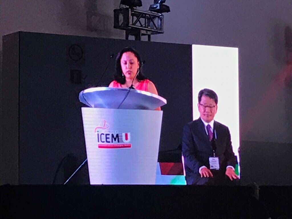 EMERGENCIOLOGAS's tweet photo. Mujeres 💃🏻 Emergenciologas  Latinoamericanas presentes en #ICEM2018 @aprfreitas 🇧🇷@marilia1215 @sayuensa 🇵🇪Jessica Mtz  🇲🇽 participando de manera activa. #MujeresEM #EMLAT #EMERGENCIOLOGAS #URGENCIOLOGAS https://t.co/H9PGabofXt