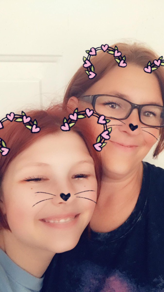 Rachel Weaver (camo_orange69) Twitter