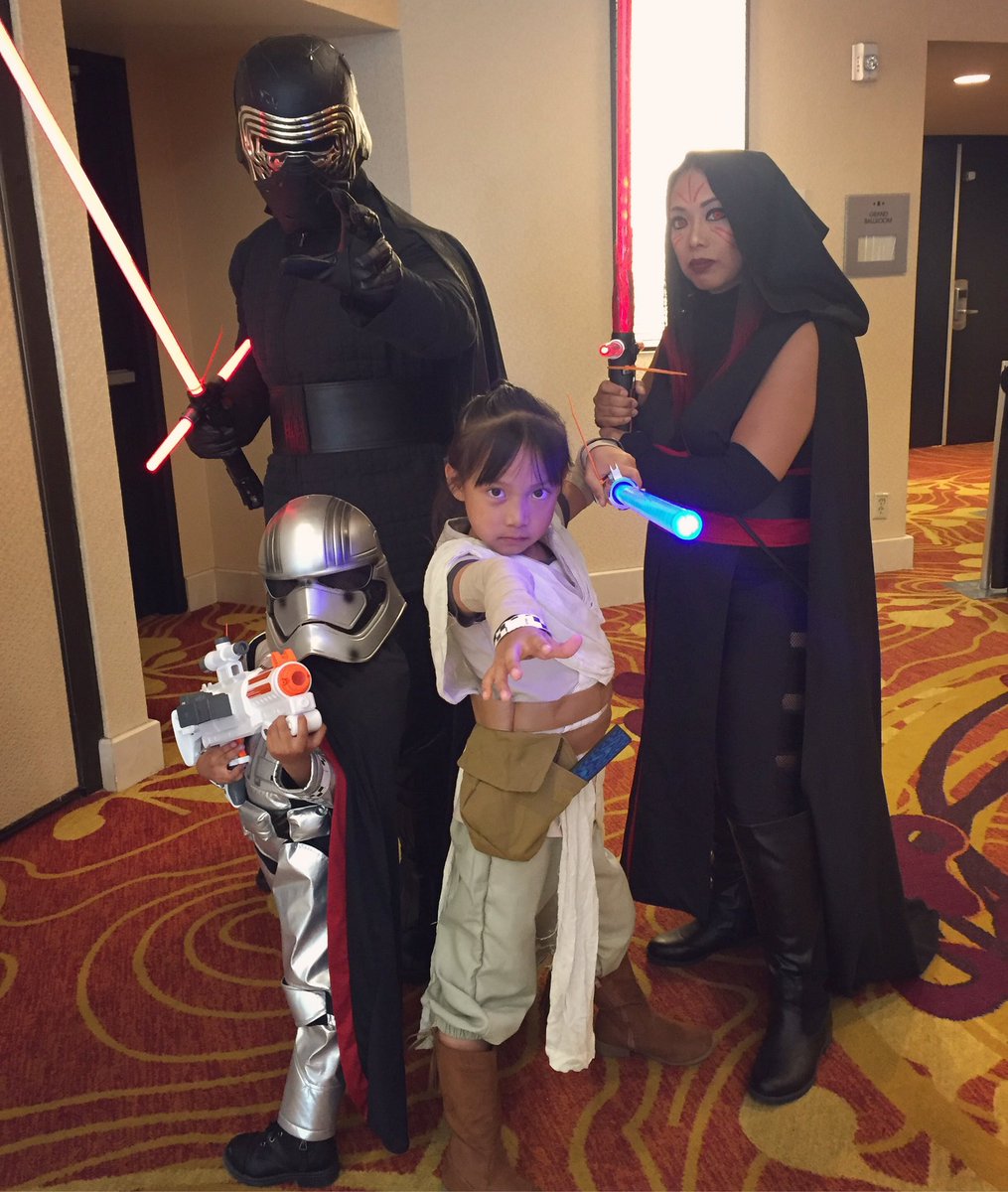 SanFran_CC's tweet photo. This little Rey is the only one who can save her family from the dark side! #SFCC2018 https://t.co/Gm1eg0vdqX