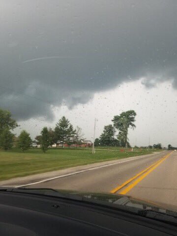 Prairiepress_wx's tweet image. Misty Sherrell took these ominous photos as the thunderstorms approached Marshall!