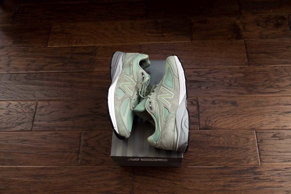 new balance 990v4 silver mint