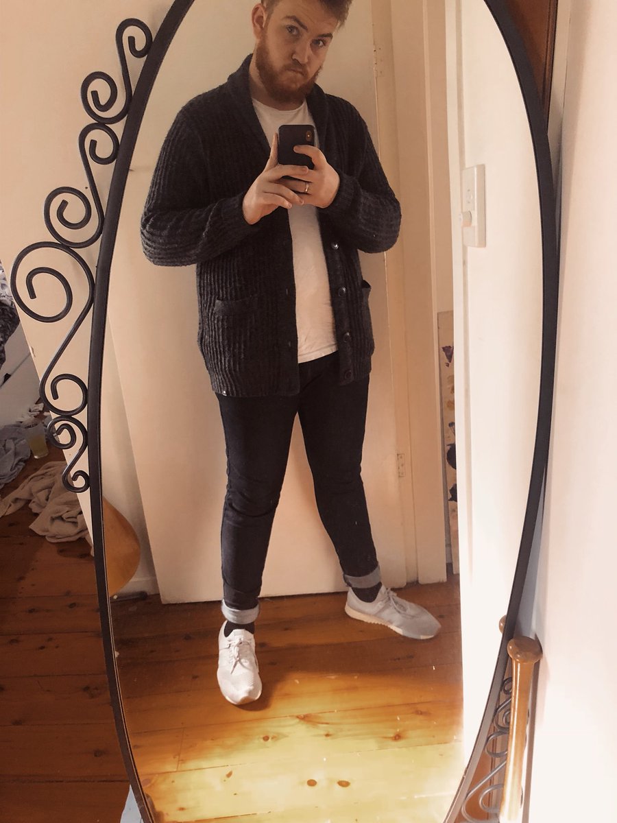lil_Nerd_Boy's tweet photo. Happy with today’s outfit comfy boi #ootd #happy #comfy #cardigan #newbalance #sneaker #dnd #dmstyle #comfy #beard #iphonex https://t.co/HDWBRd4bmD