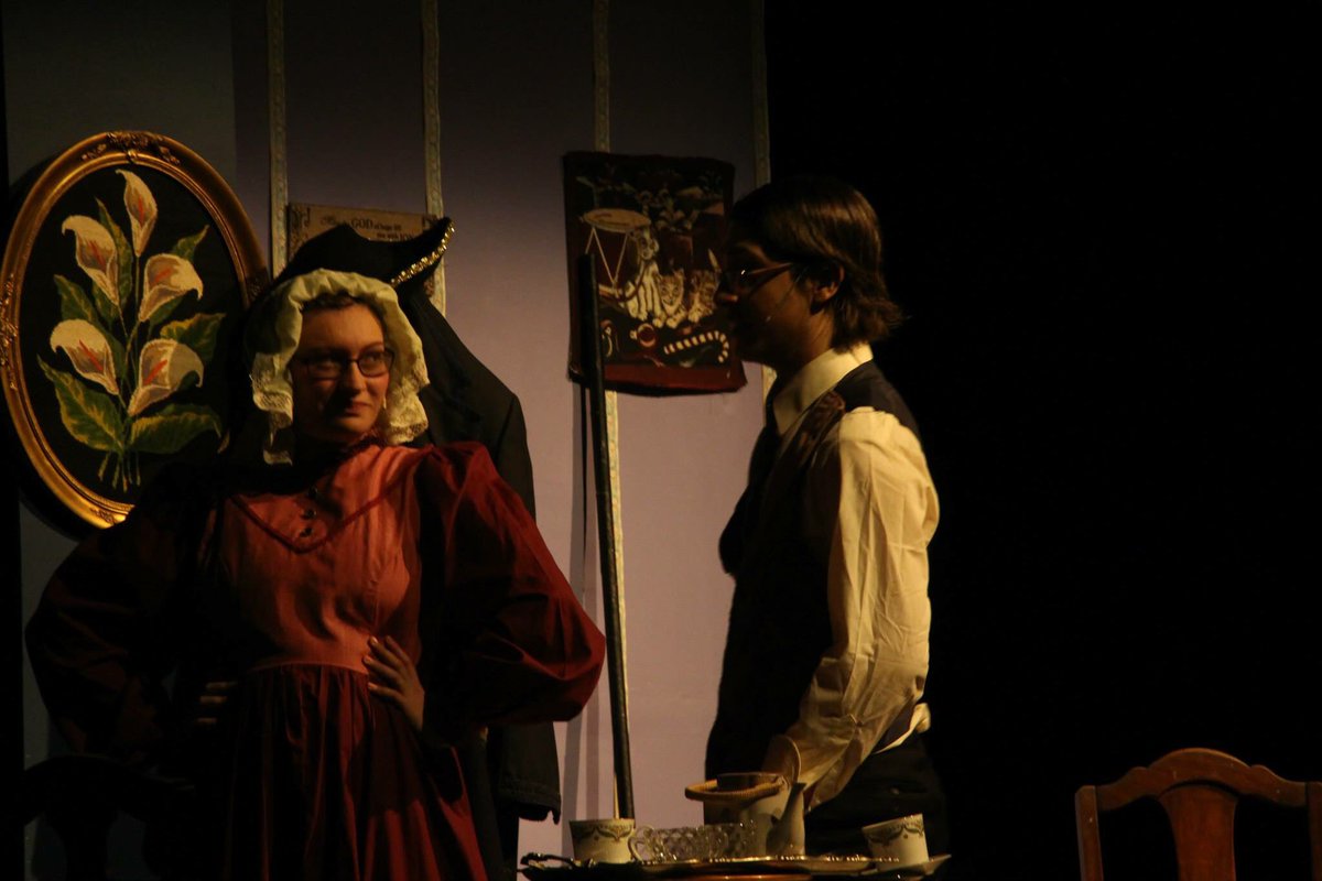 paigecarron's tweet photo. #TonyDreaming three years ago when I had to marry my best friends boyfriend in the cardinal Newman school production of Oliver https://t.co/bHJct76qaY