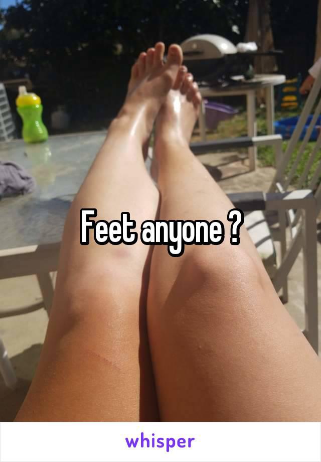 Goddessrose14's tweet photo. You know you wanna cum all over my pretty little feet 
#footfetish #foot #feetfetish #feet #findom https://t.co/uL2OOYptEW
