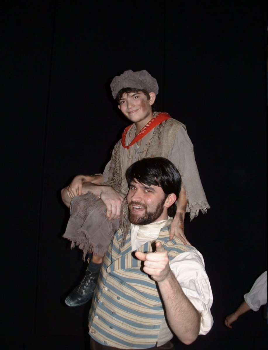 zach_rand's tweet photo. As Gavroche in the 2007 Broadway Revival of Les Miserables at the Broadhurst. I was 9. #TonyDreaming https://t.co/MpwKHdbWJ0