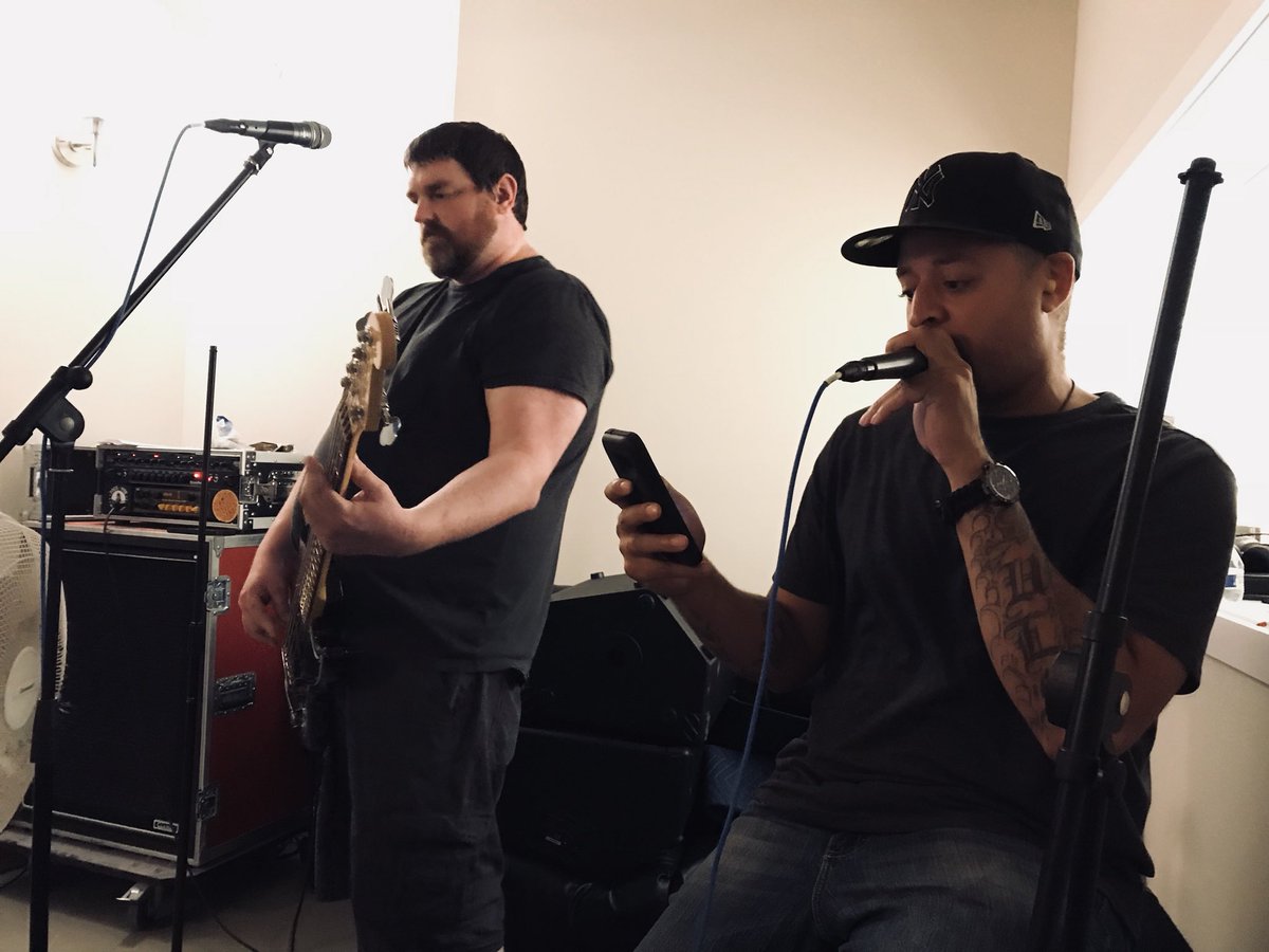 dogsofwarmusic's tweet image. New music coming soon! #DOWMusic #WarmGlowStudios 🤘