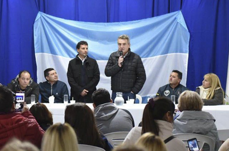 InformeNorteSi's tweet photo. San Miguel y Pilar, la recorrida de Agustín Rossi , que quiere ser candidato @RossiAgustinOk @laportaprensa https://t.co/uJoSOtlKYh https://t.co/LIMLll5al5