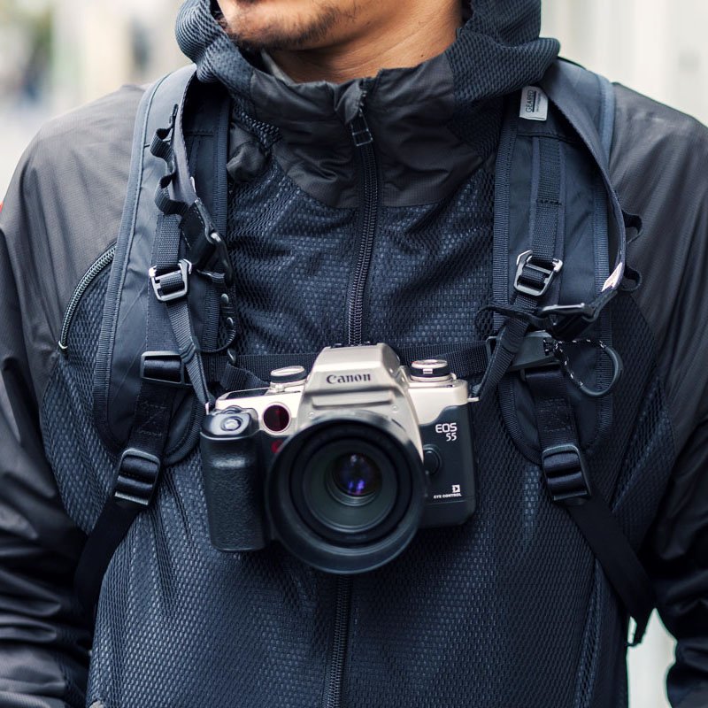 ট ইট র Beruf Baggage カメラストラップ Gibbon 30 は Work Out 22 などのバックパックの前面にジョイントすることが可能 このため首への負担も軽減し アウトドアやサイクリングでの行動の負担になりにくいストラップ バッグの組み合わせになります