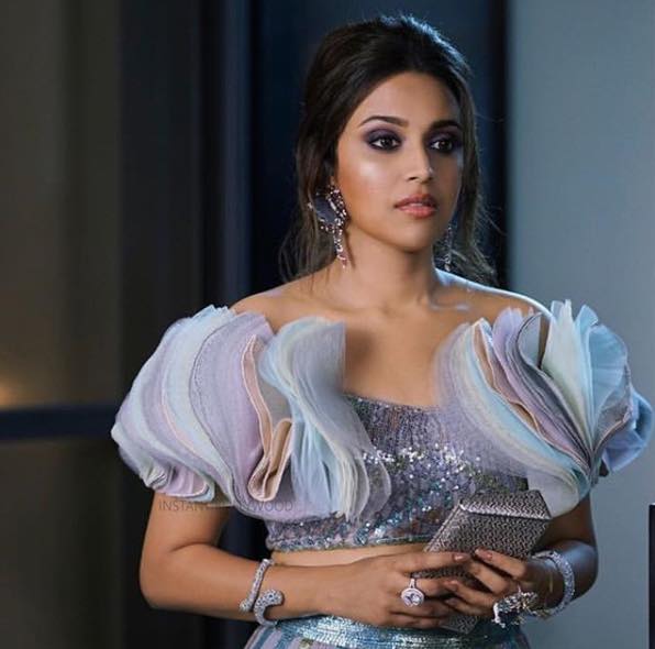 9xmHaqSe's tweet photo. From 'Anaarkali of Arah' to 'Veere Di Wedding, @ReallySwara is breaking the stereotype in every character she plays.
On a scale of 1 to 10, Rate her bold character in @vdwthefilm! https://t.co/wd2WPDM6WM