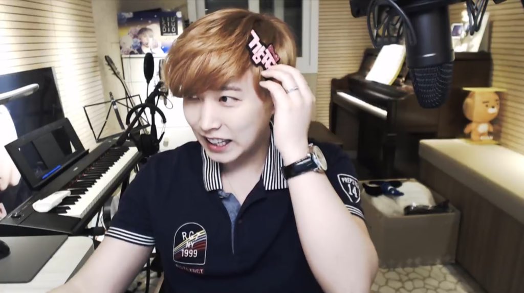 partyziga0627's tweet image. คนขี้ชิป แค่นาฬิกาก็ยังชิปอ่ะ 😅 #KYUMIN