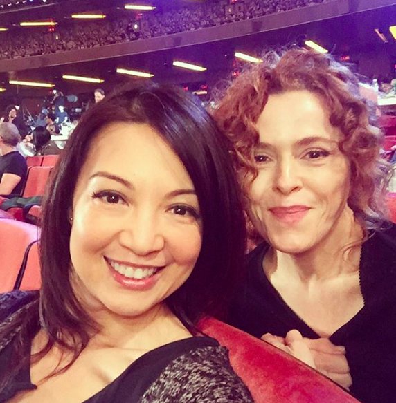 my_screen's tweet photo. "Bernadette Peters. Queen. Goddess. Broadway royalty. 👑👑👑👑👑👑
❤️❤️❤️❤️❤️❤️
What is HAPPENING!!!
#tonyawards2018 #ThisIsBroadway #shesobeautiful" --@MingNa #AgentsofSHIELD https://t.co/3aJSBPqUWY