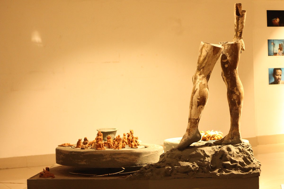 ChanderHaat's tweet image. 