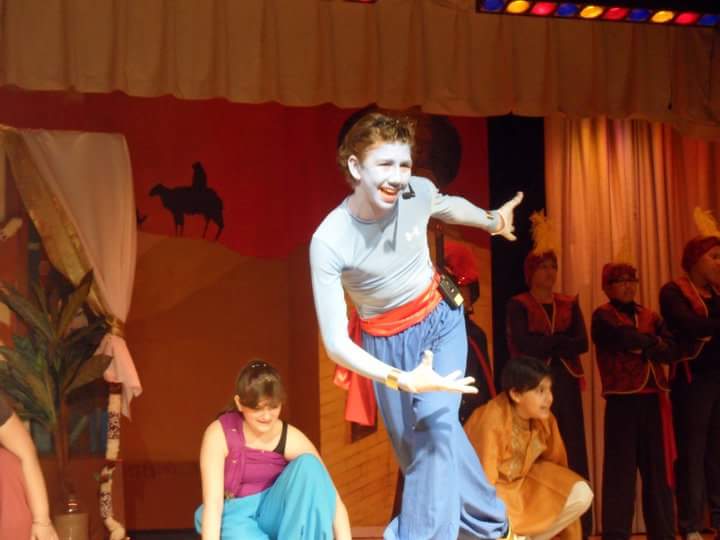 TheZachBravo's tweet photo. #TonyDreaming Middle School #Aladdin Jr. https://t.co/eC4SaSlG8i