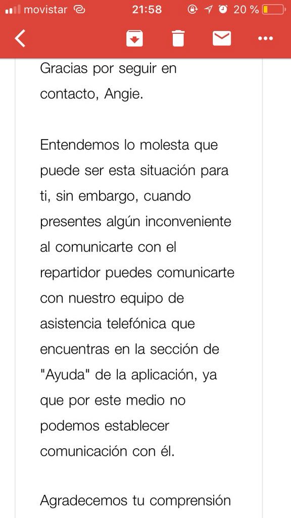 Mathidelavega's tweet photo. Que increíble que hagan tan mal su trabajo! @UberEats_Chile uno pide por mejor y para probar tan “buena” y cómoda aplicación y para ser mi primera vez, fue bastante mala... Una lata que no me hayan reembolsado,!siendo que fue el repartidor quien no llegó... #FUNAR https://t.co/CToGaiiGtD