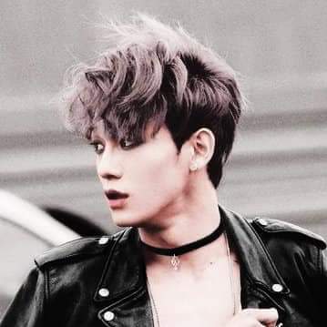 Hannie_pr1ncess's tweet photo. 17. Cuando tiene esa onda rockera como en "Drop That " o "Uprising "
Denle más conceptos así por favor.
😍😍😍😍
#30ReasonsWithEXO #30ForChen @weareoneEXO https://t.co/4t2pwfzlls