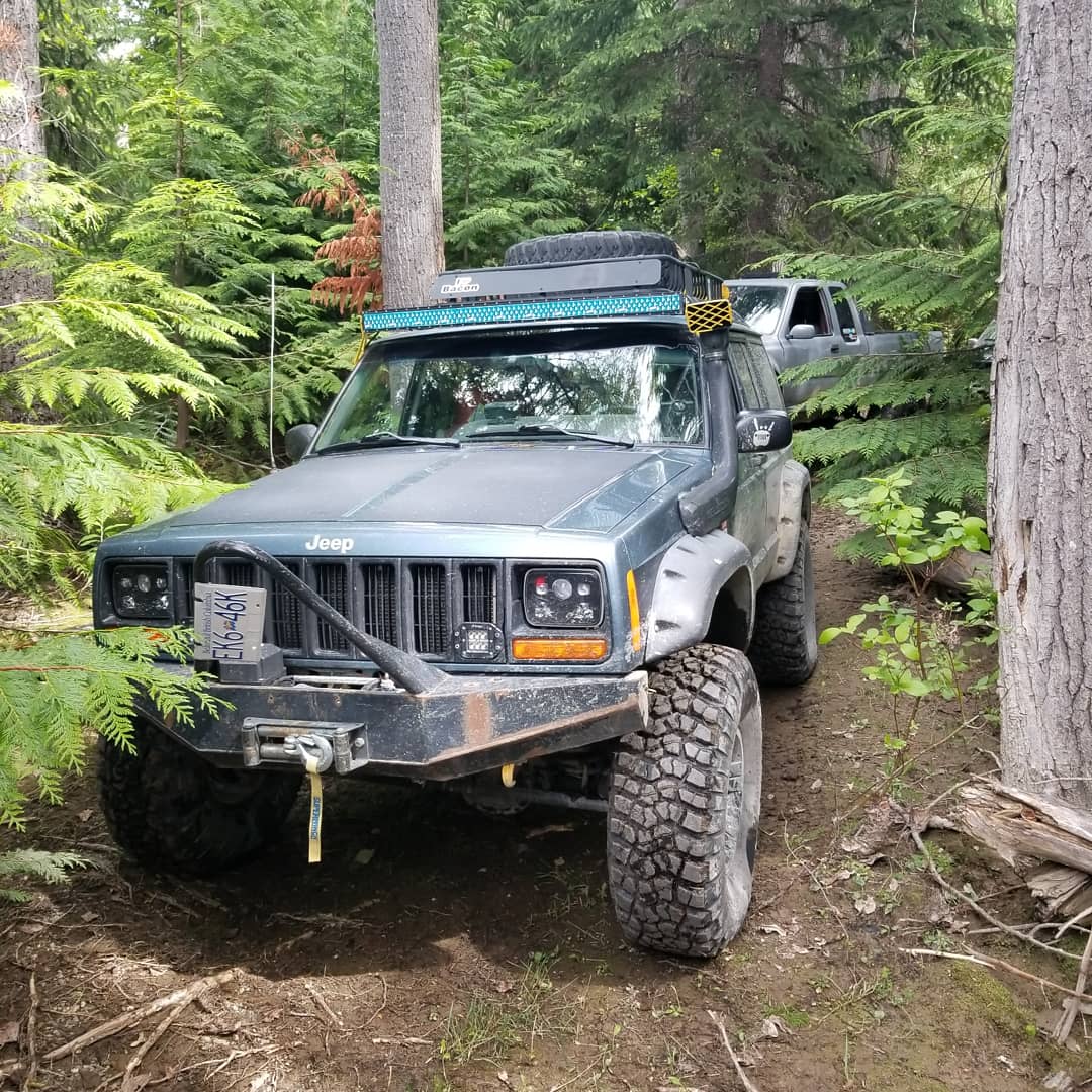 Galanov3's tweet photo. #jeeplife #JEEP @THEJeepMafia @sherwoodfores https://t.co/z935xk1Ptx