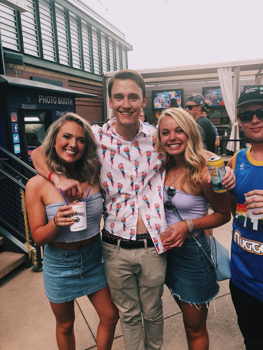 kylie_todd11's tweet photo. what a night. HBD to one of my favorite guys 💛so glad I got to witness the Adam bull live and in action on his 21st! Can’t wait for many more nights like last night minus the hospital 😉 https://t.co/HmNd6ctcL0