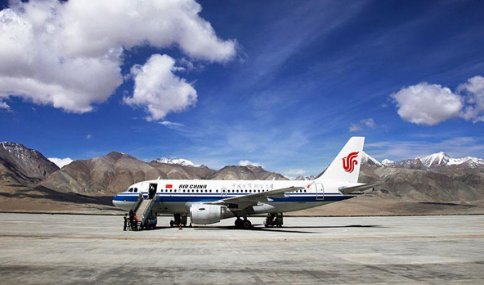 TibetanReview's tweet photo. #China will start building three more civil airports in #Tibet bringing the total to eight. The purpose was stated to be to promote #tourism and economic growth.
https://t.co/8jf60hW0wV https://t.co/WT4KxZutqK