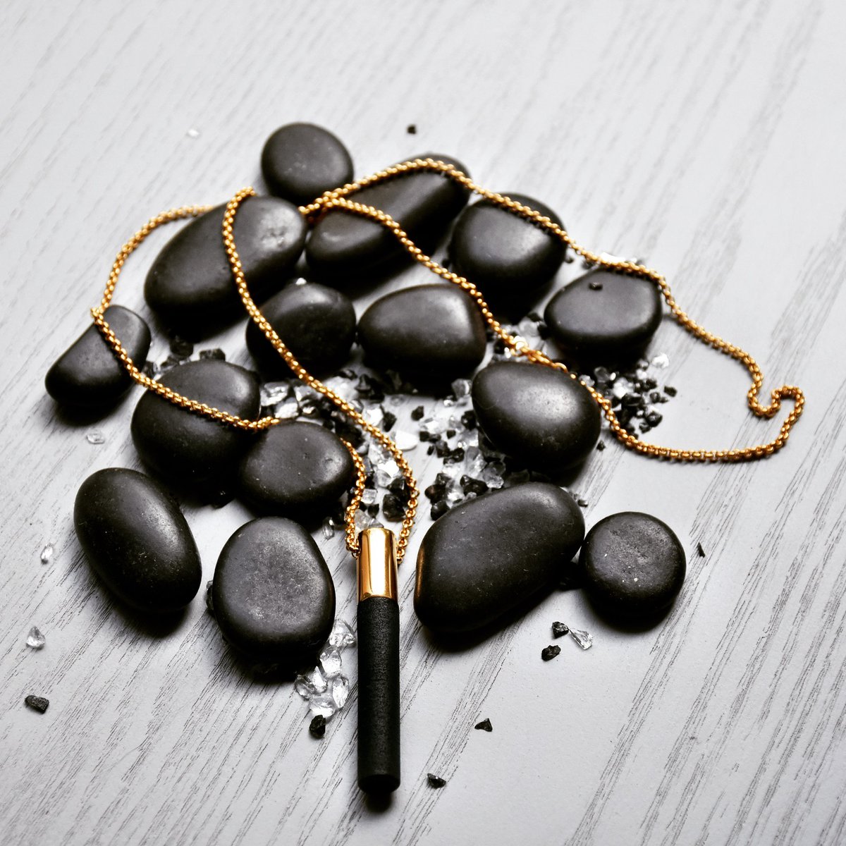 TrendOZau's tweet photo. "There is no honest man! not one, that can resist the attraction of #gold!" Aristophanes.
#handmade gold #necklace that releases your favourite #fragrance by Vanacci @TrendOZau
Free worldwide shipping  #handmadejewelry #Necklaces #StatementNecklace #scent #fashionistas https://t.co/4WilzGkc4O